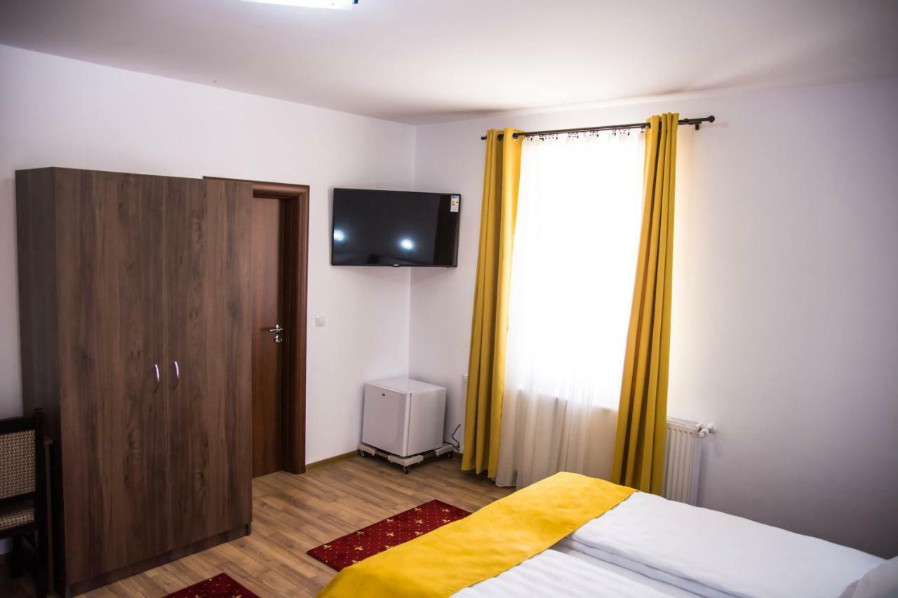 Pensiunea Iliada Sibiu Buitenkant foto